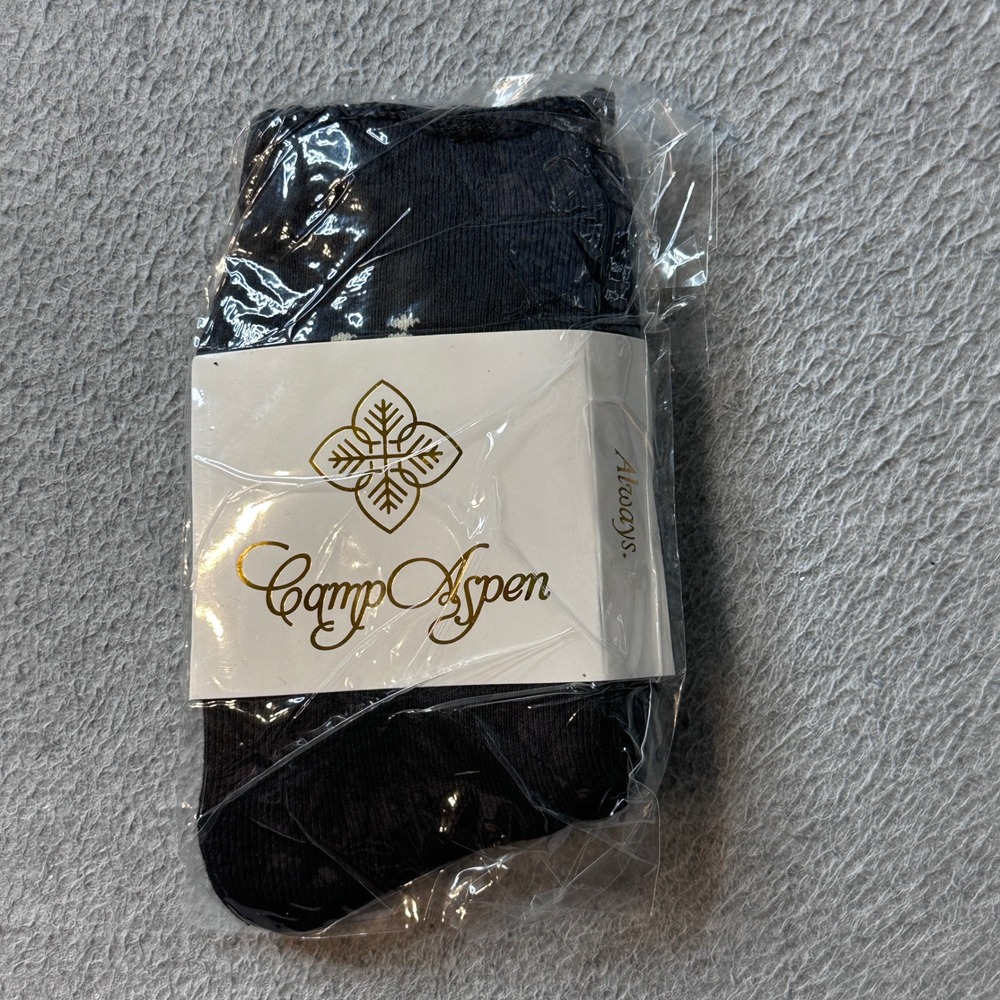 Camp Aspen Socks Unisex OS Black Snowflake Pattern Cotton Blend Crew Socks 32491